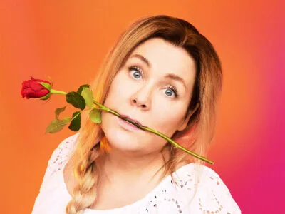 Linda P Stand-up Tour 2027 giver dig muligheden for at opleve Linda P live – præcis som hun er - på Teaterbygningen i Køge 28. januar 2027